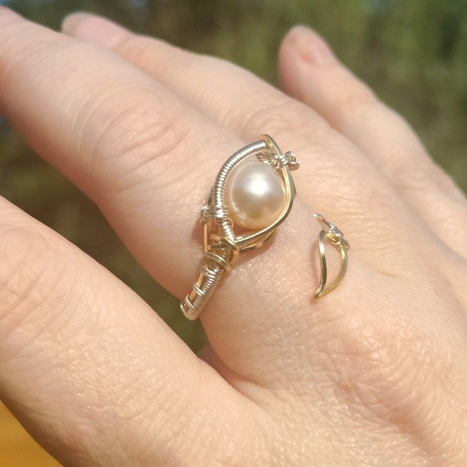 Bague perle de nacre  Ajustable