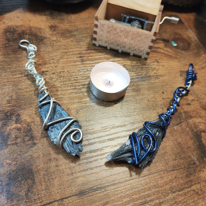 Besom en Disthene noire -Kyanite