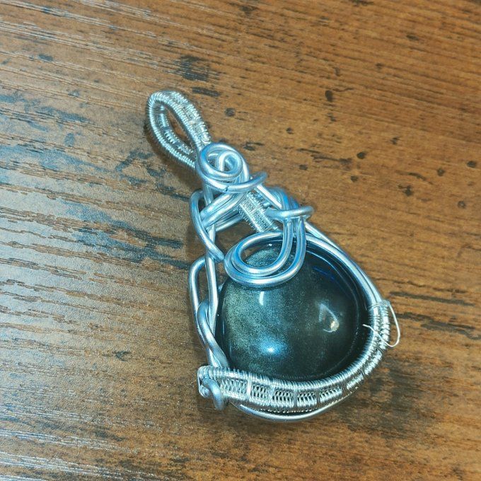 Amulette Obsidienne Dorée