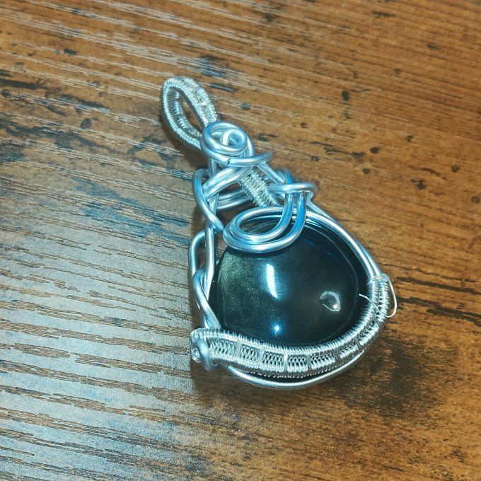 Amulette Obsidienne Dorée