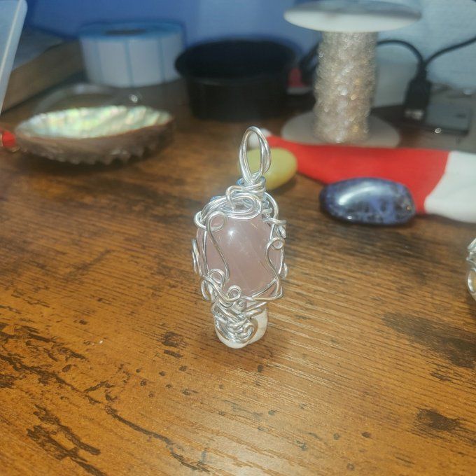 Pierre poison quartz rose 