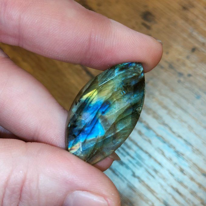 Labradorite 