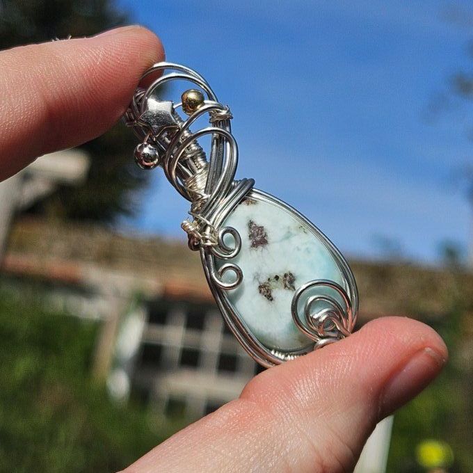 Amulette Larimar 