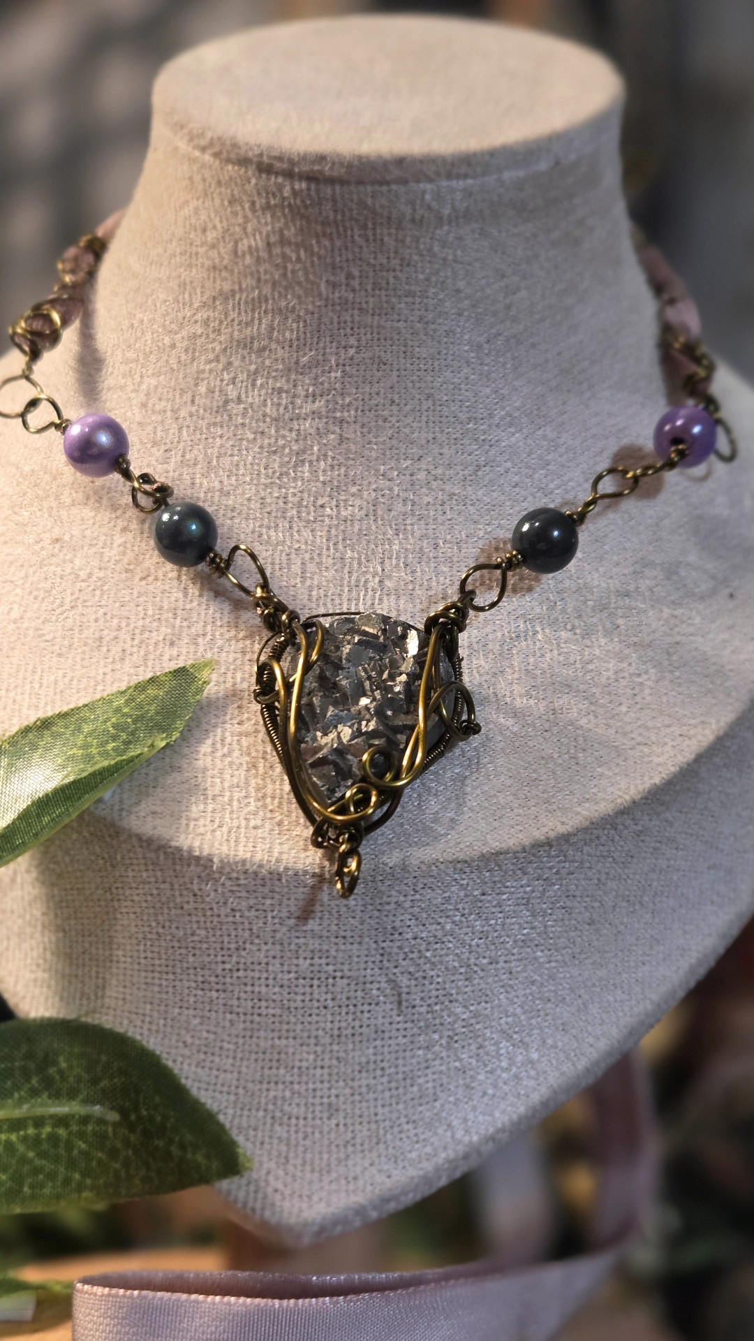 Les pierres jaunes : bracelet ,bague , collier ,boucle d’oreille , Les pierres jaunes : bracelet ,bague , collier ,boucle d’oreille ,