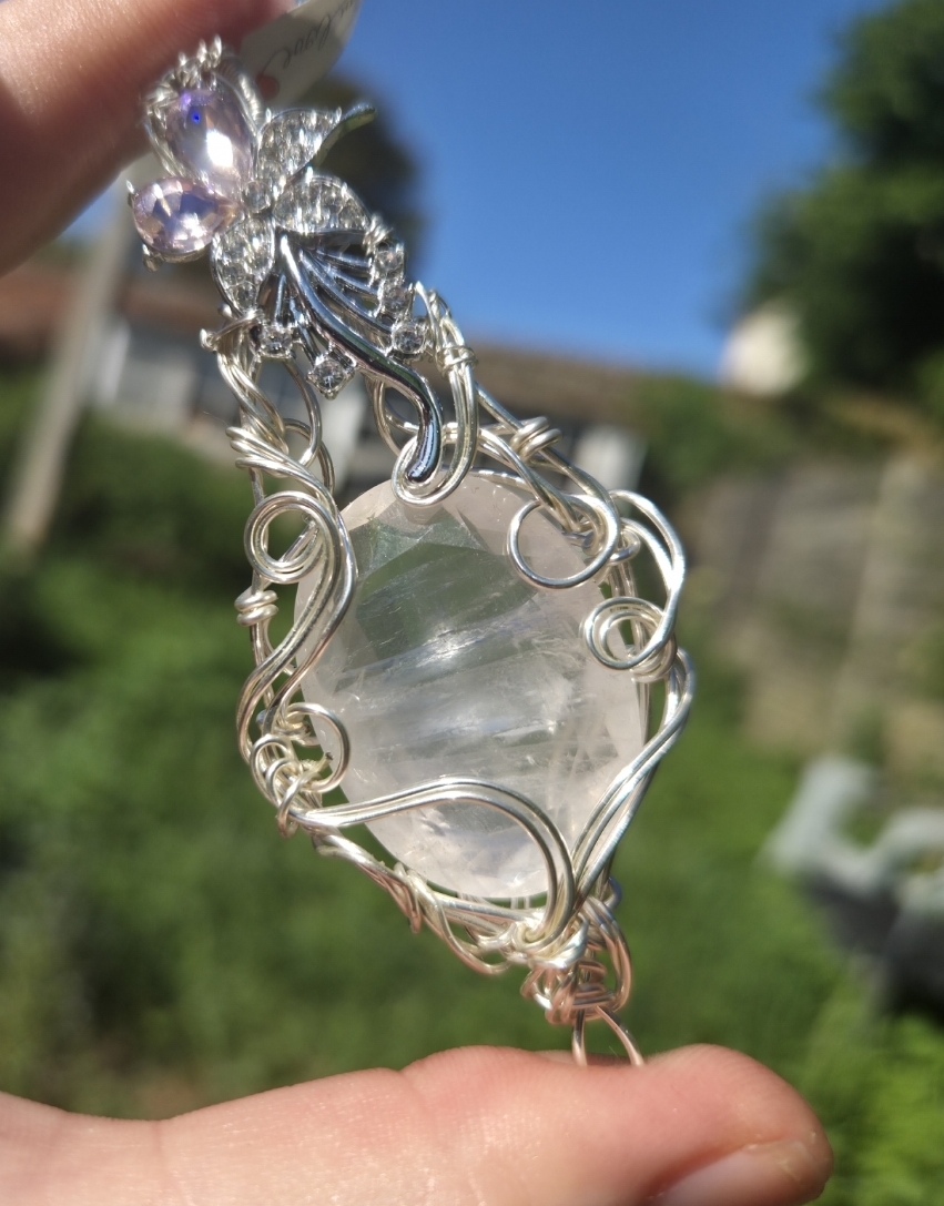 Les pierres roses : bracelet ,bague , collier ,boucle d’oreille , Les pierres roses : bracelet ,bague , collier ,boucle d’oreille ,